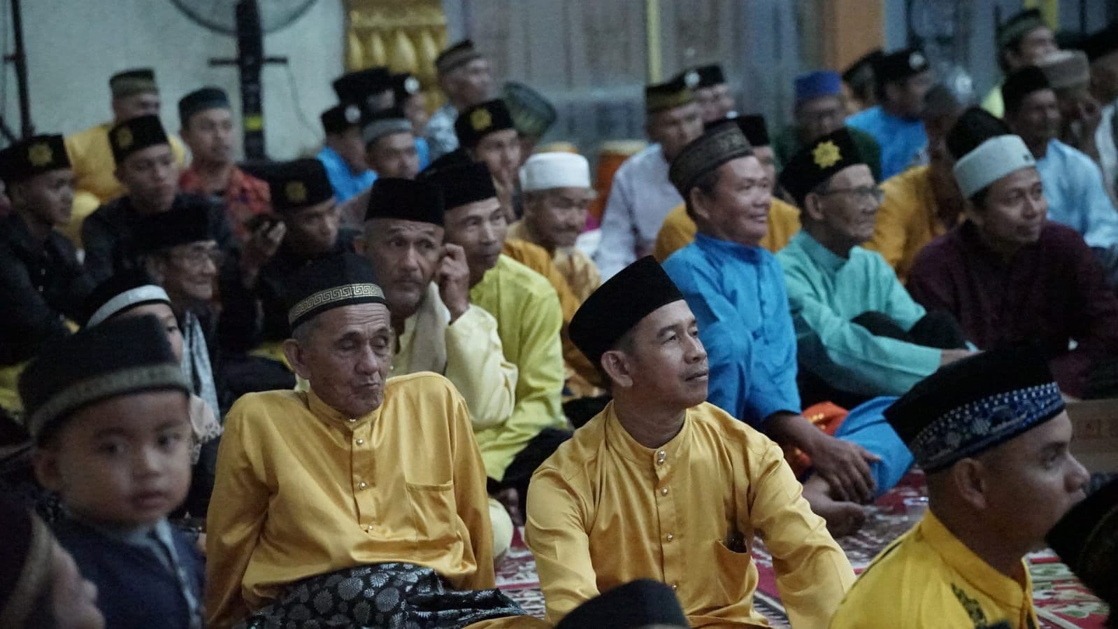 Hadiri Pertunjukan Zikir Maulid, Bupati Satono Komitmen Jadikan Festival Zikir Maulid Agenda Tahunan Hadiri Pertunjukan Zikir Maulid, Bupati Satono Komitmen Jadikan Festival Zikir Maulid Agenda Tahunan