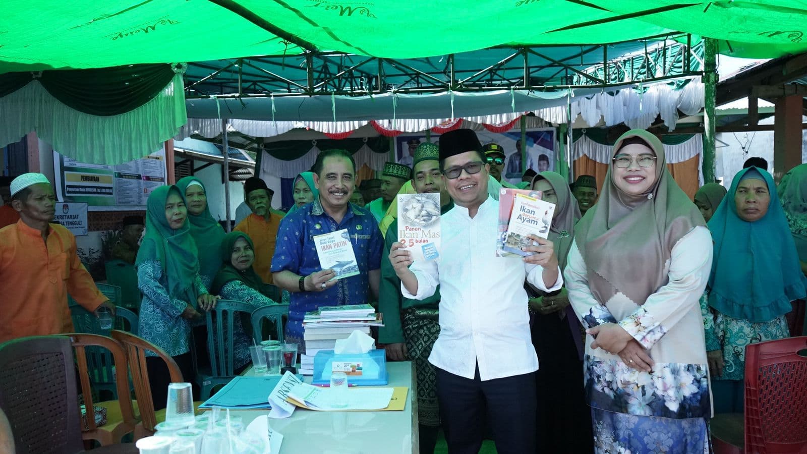Bupati Sambas Resmikan Perpustakaan Terapung di Desa Tengguli bupati-resmikan-perpustakaan-terapung